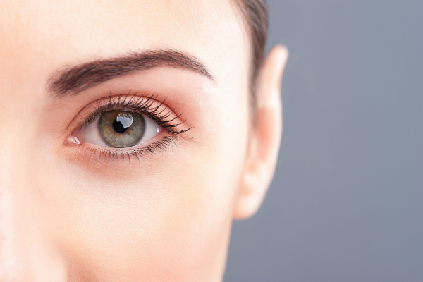 What to Expect Following Blepharoplasty